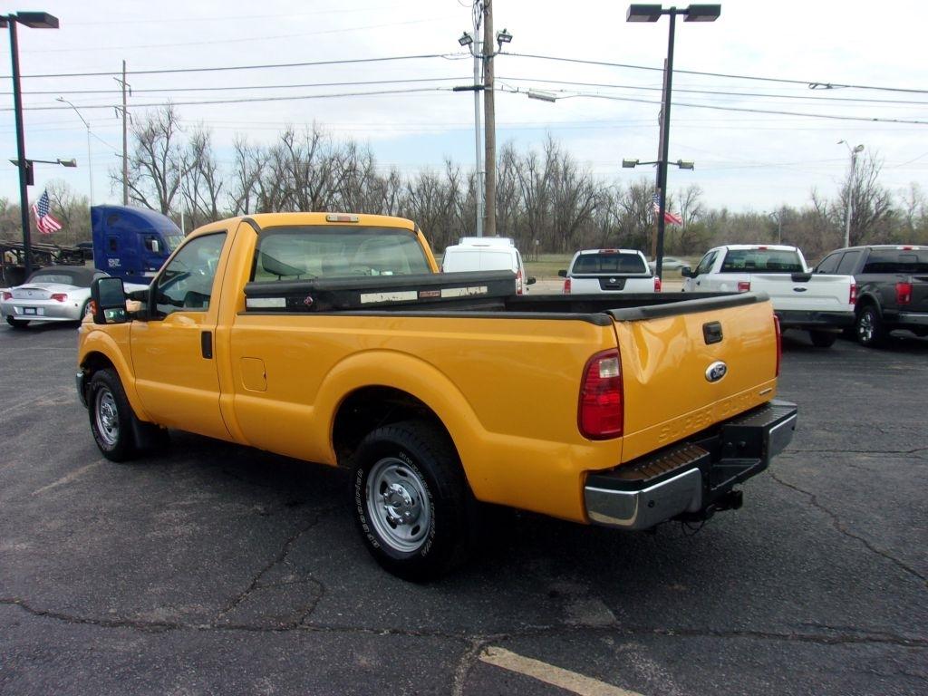 Ford Super Duty F-250 SRW  2013