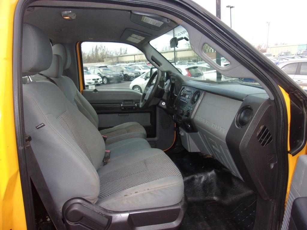 Ford Super Duty F-250 SRW  2013