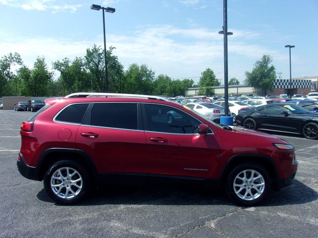 Jeep Cherokee Latitude FWD 2017