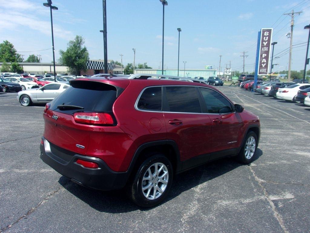 Jeep Cherokee Latitude FWD 2017