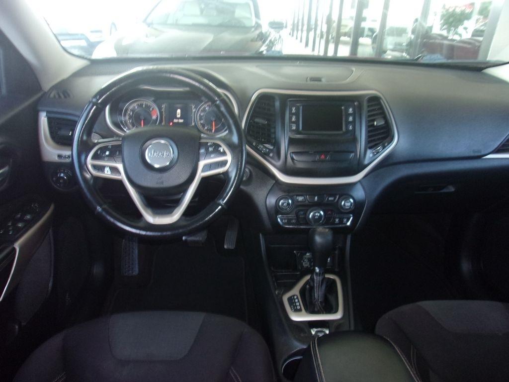 Jeep Cherokee Latitude FWD 2017