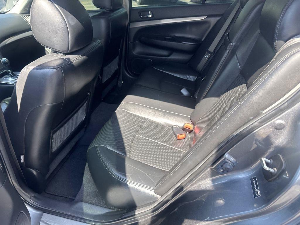 Infiniti Q40 4dr Sdn AWD 2015