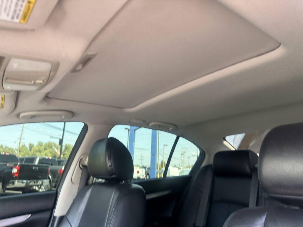 Infiniti Q40 4dr Sdn AWD 2015