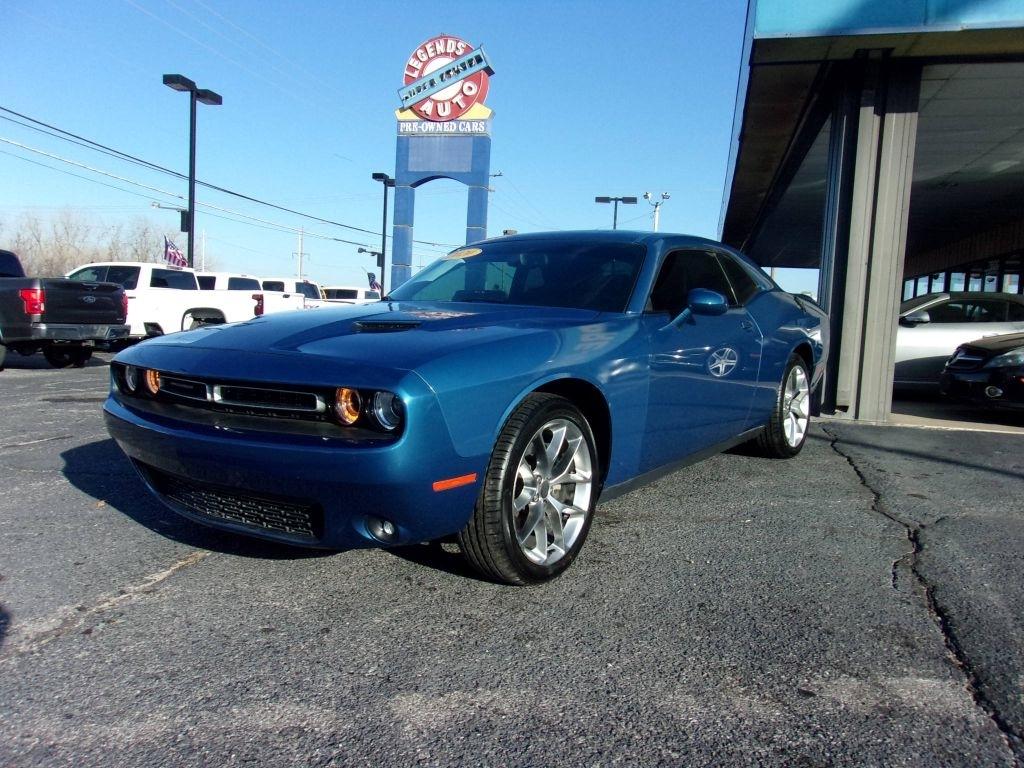 Dodge Challenger SXT RWD 2020