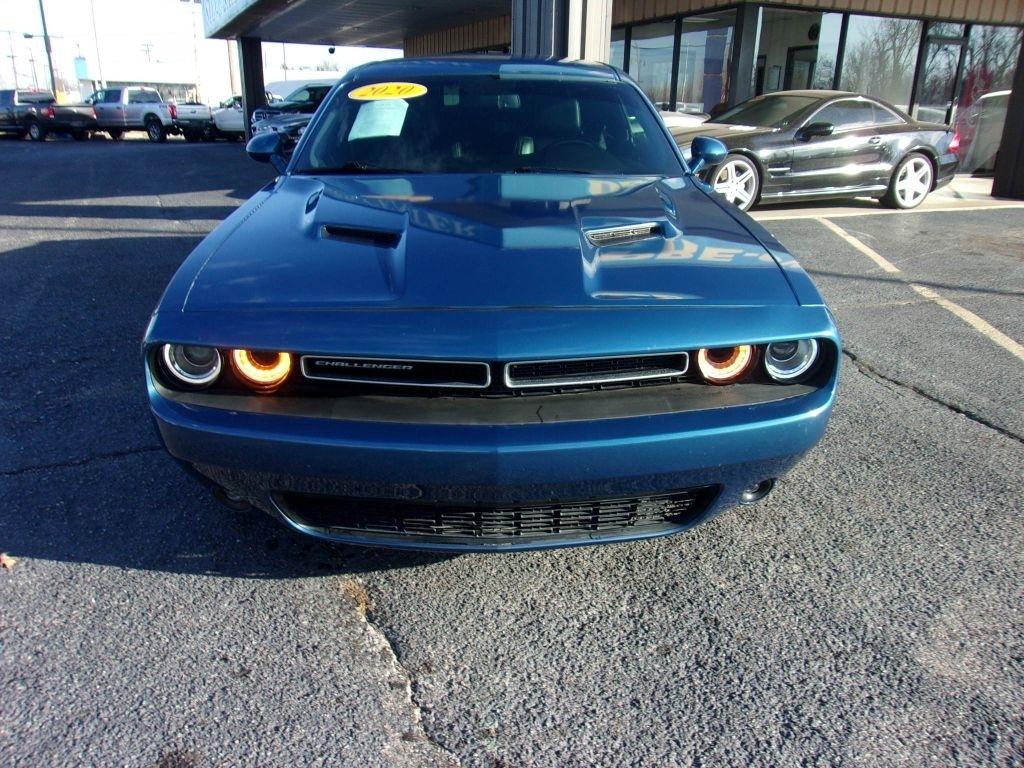 Dodge Challenger SXT RWD 2020
