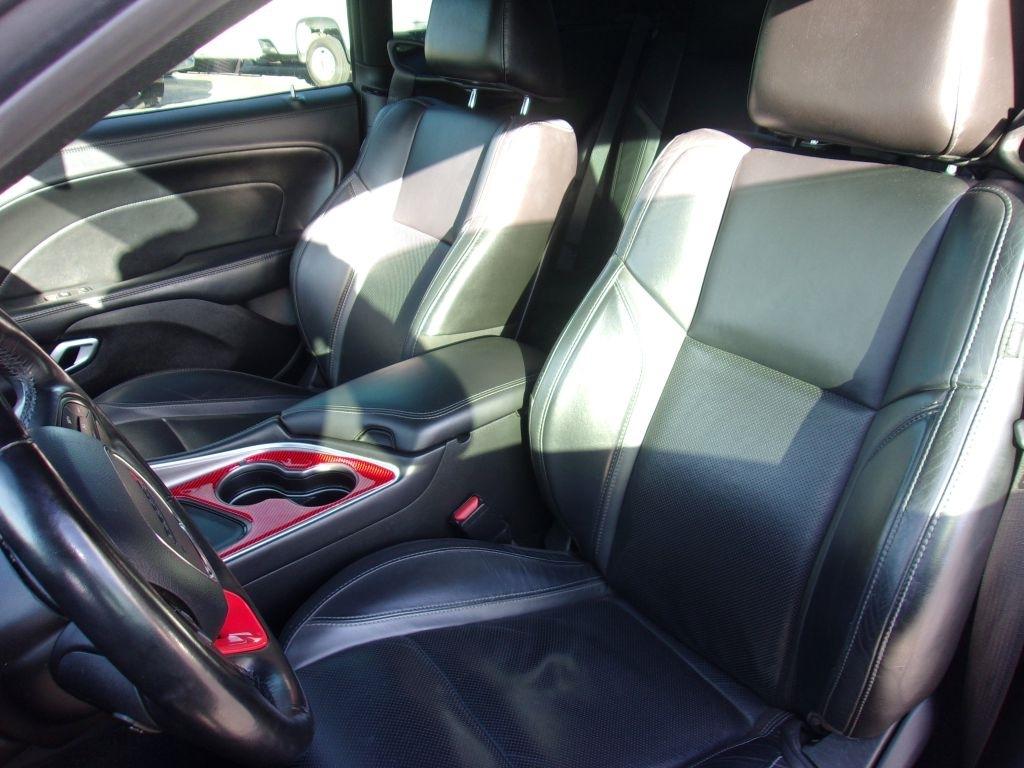 Dodge Challenger SXT RWD 2020