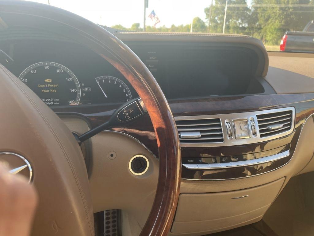 Mercedes-Benz S-Class 4dr Sdn S 550 RWD 2010