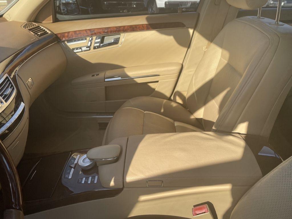 Mercedes-Benz S-Class 4dr Sdn S 550 RWD 2010