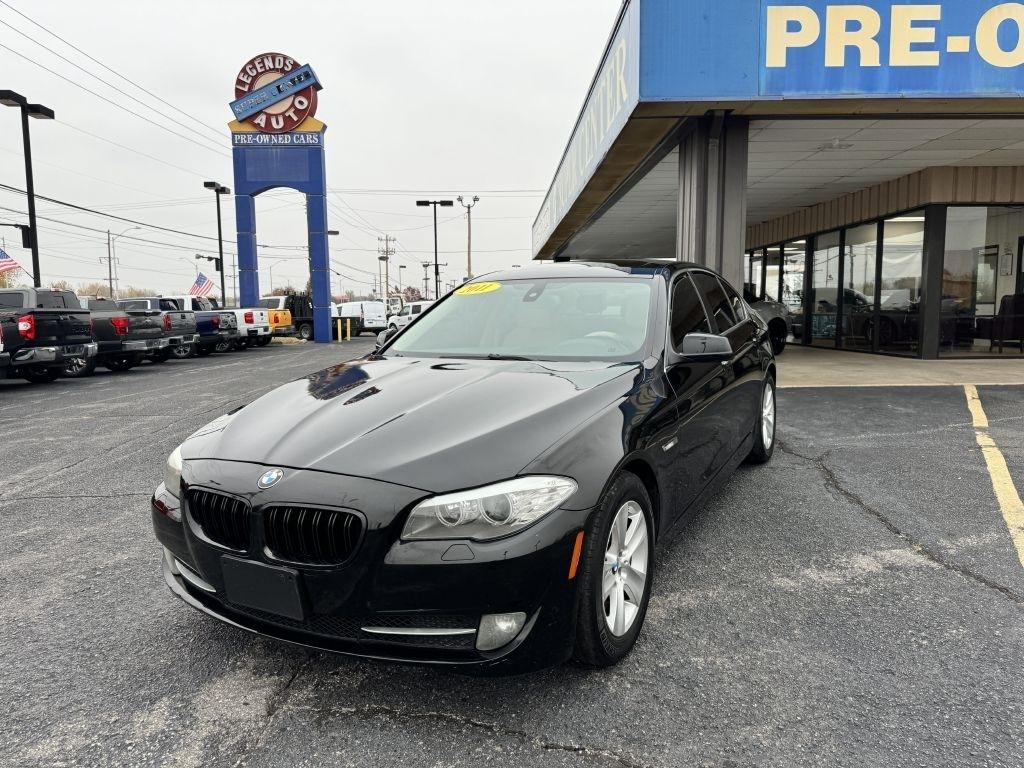 BMW 5-Series 528i 2011