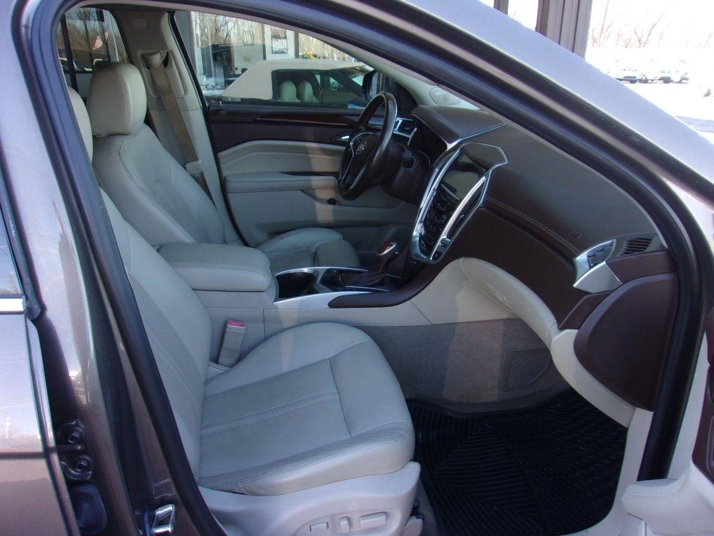 Cadillac SRX Luxury Collection FWD 2016