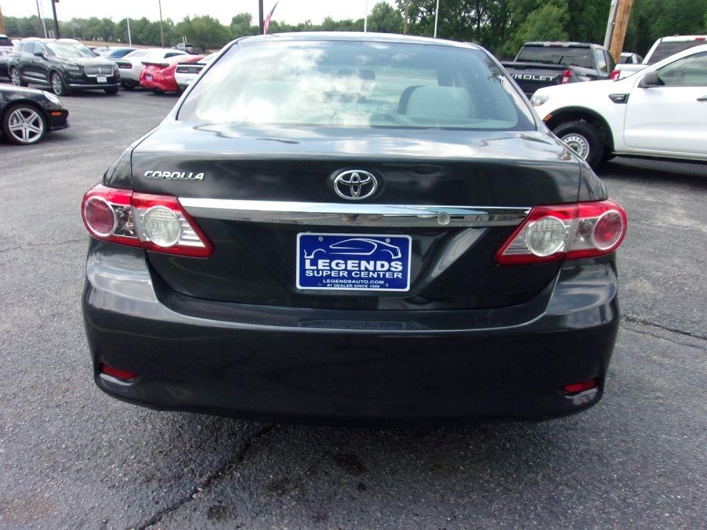 Toyota Corolla 4dr Sedan Base Auto 2012
