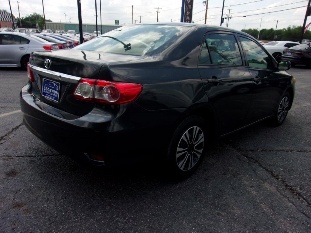 Toyota Corolla 4dr Sedan Base Auto 2012