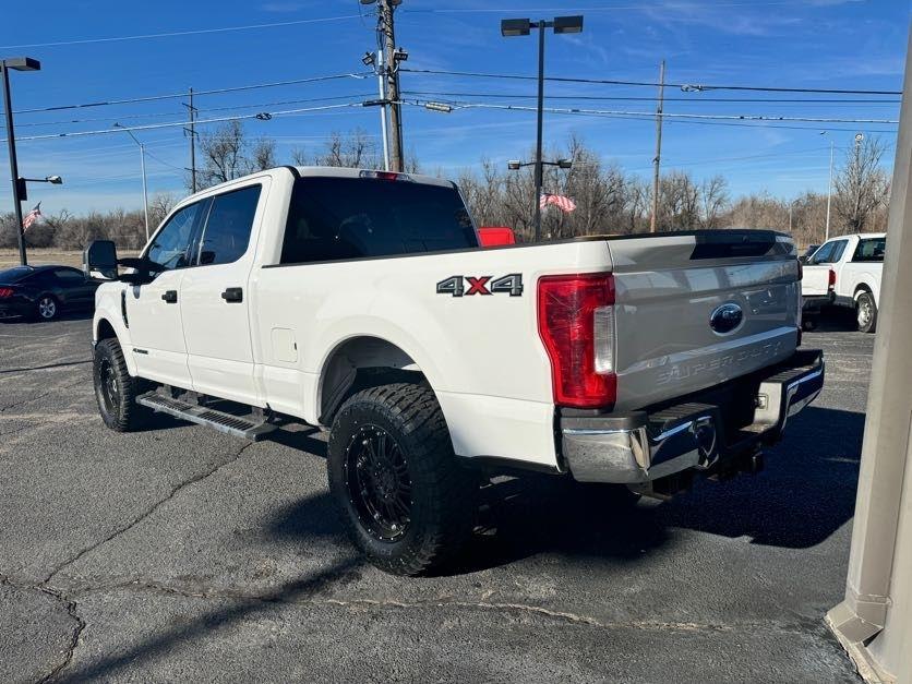 Ford F-250 SD XLT Crew Cab SWB 4WD 2019