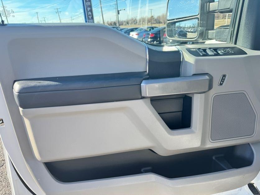 Ford F-250 SD XLT Crew Cab SWB 4WD 2019