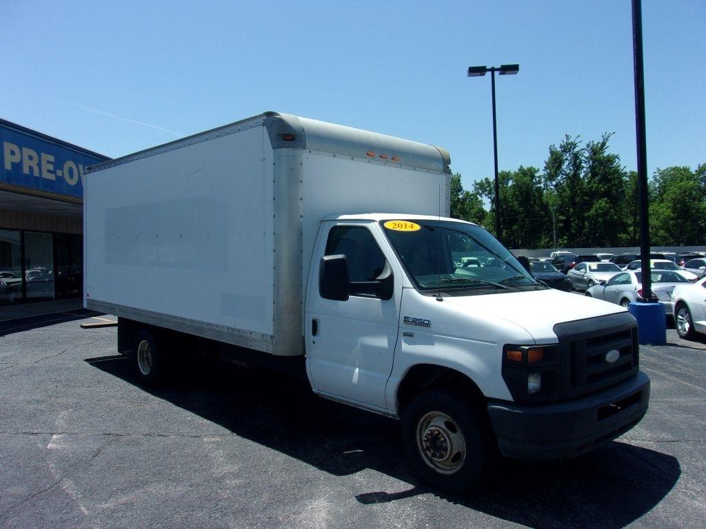 Ford Econoline E-350 Super Duty 2014