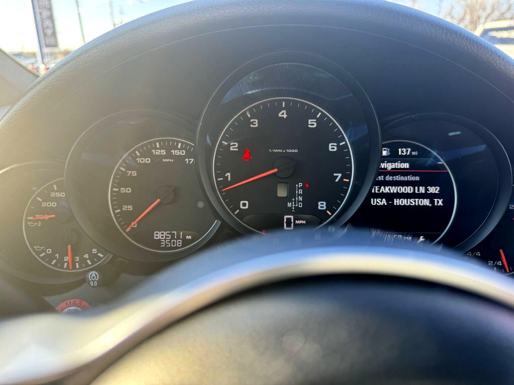 Porsche Cayenne Base 2016