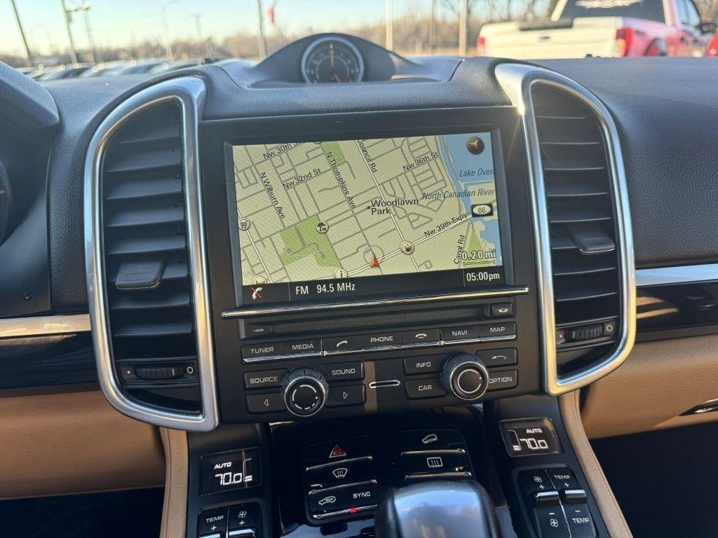 Porsche Cayenne Base 2016