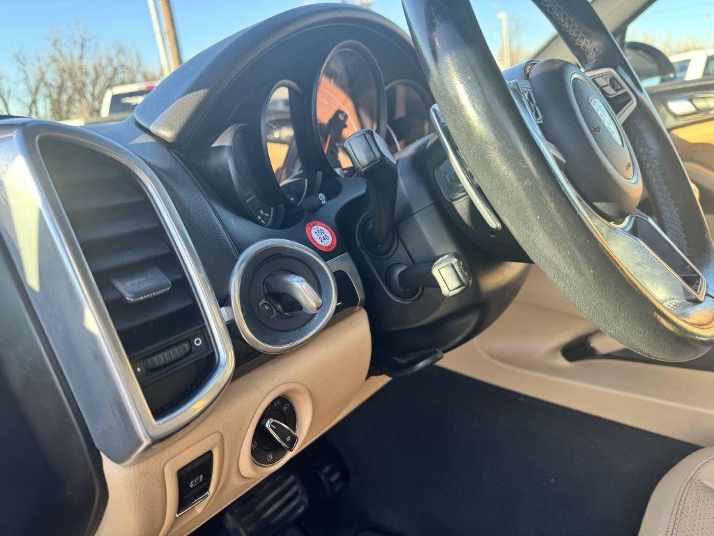 Porsche Cayenne Base 2016