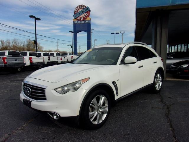 2015 INFINITI QX70 RWD