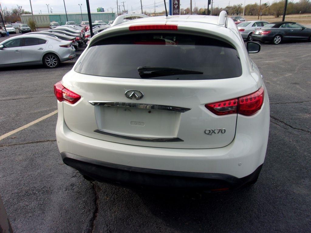 Infiniti QX70 Base 2015