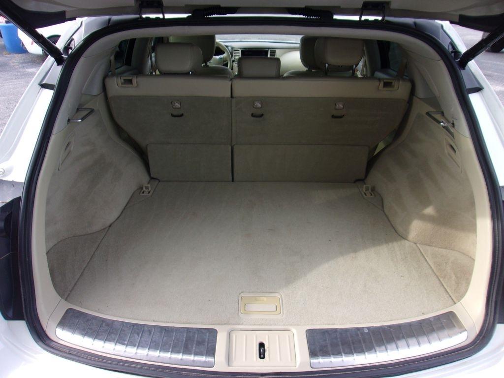 Infiniti QX70 Base 2015