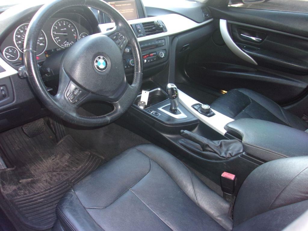 BMW 3-Series 320i Sedan 2013