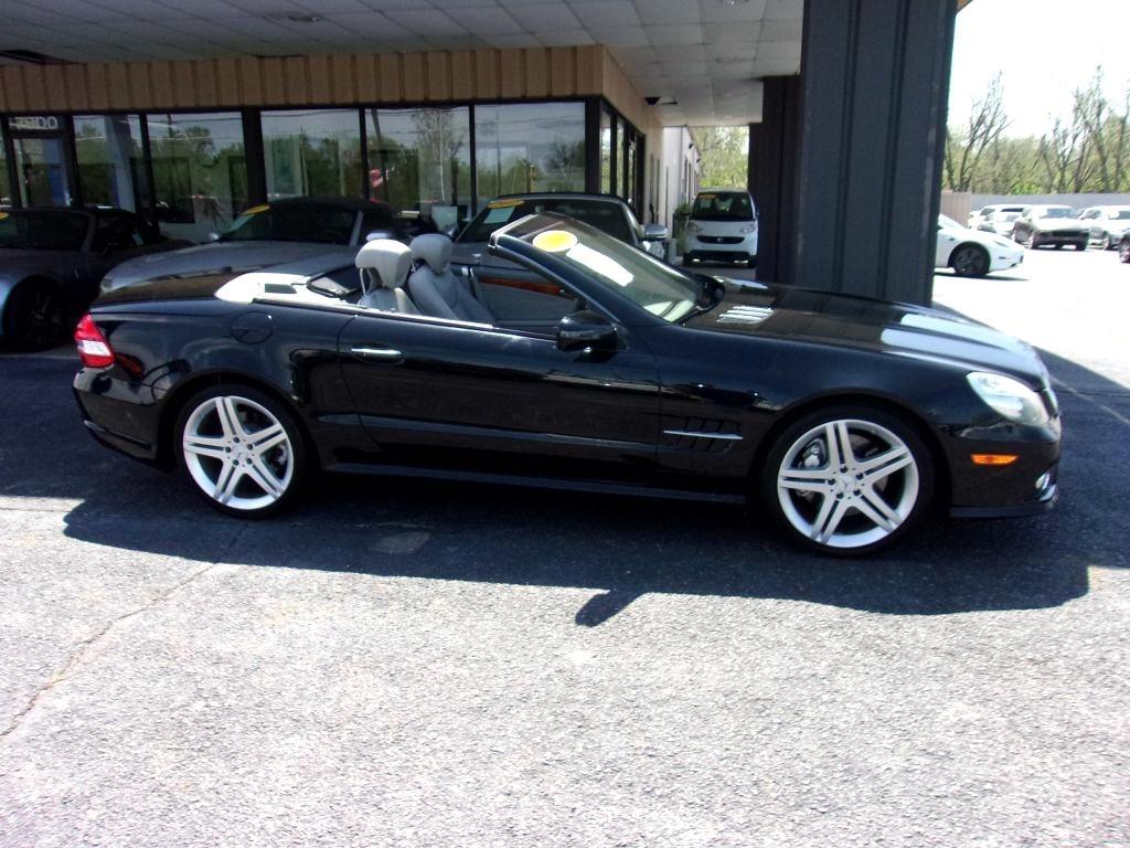 Mercedes-Benz SL-Class SL550 2009