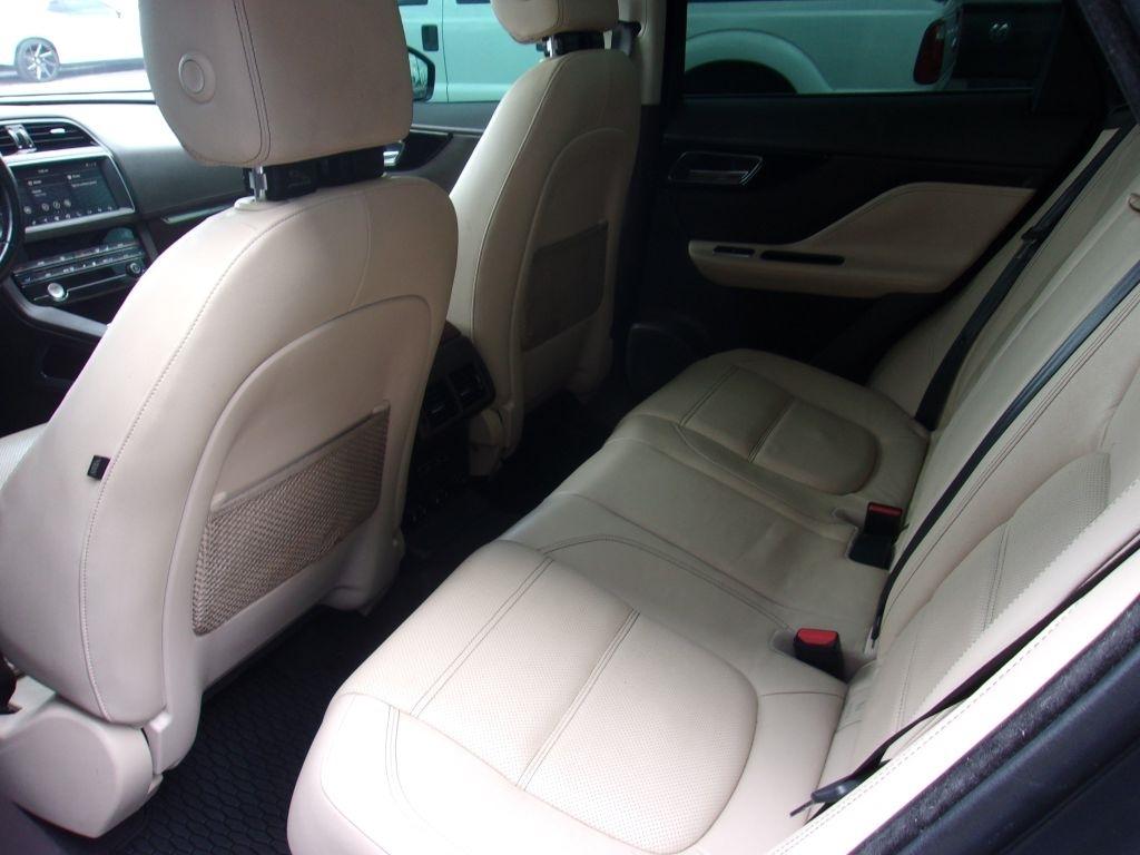 Jaguar F-Pace 25t Prestige 2019