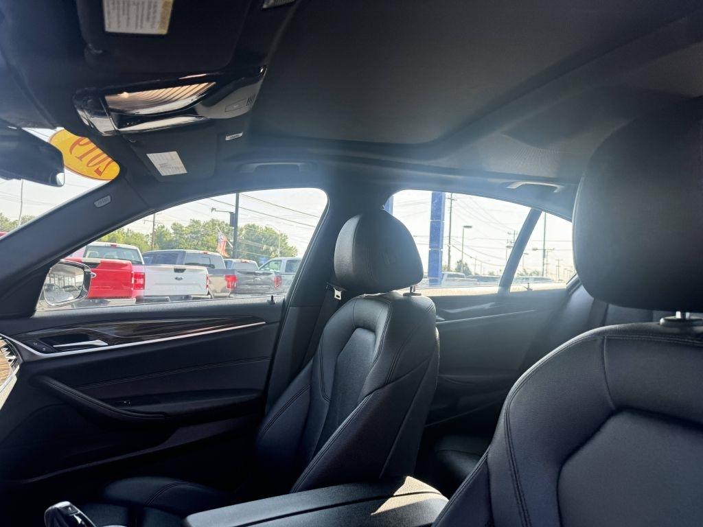 BMW 5-Series 530e iPerformance 2019