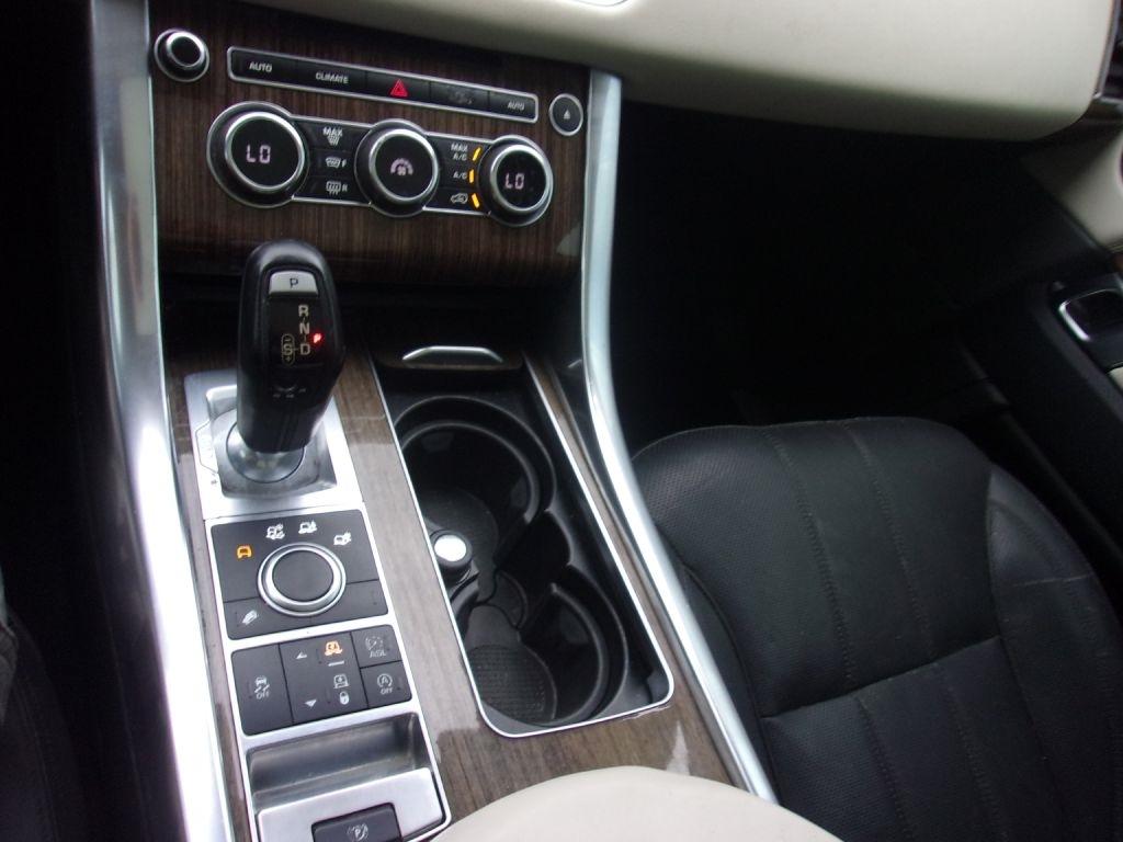 Land Rover Range Rover Sport SE 2015