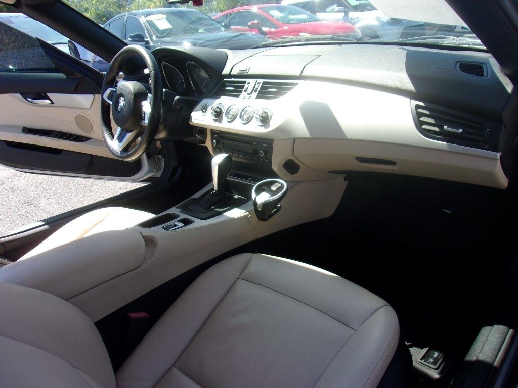 BMW Z4 sDrive30i 2011