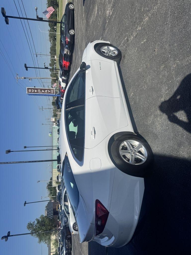Chevrolet Malibu 1FL 2021