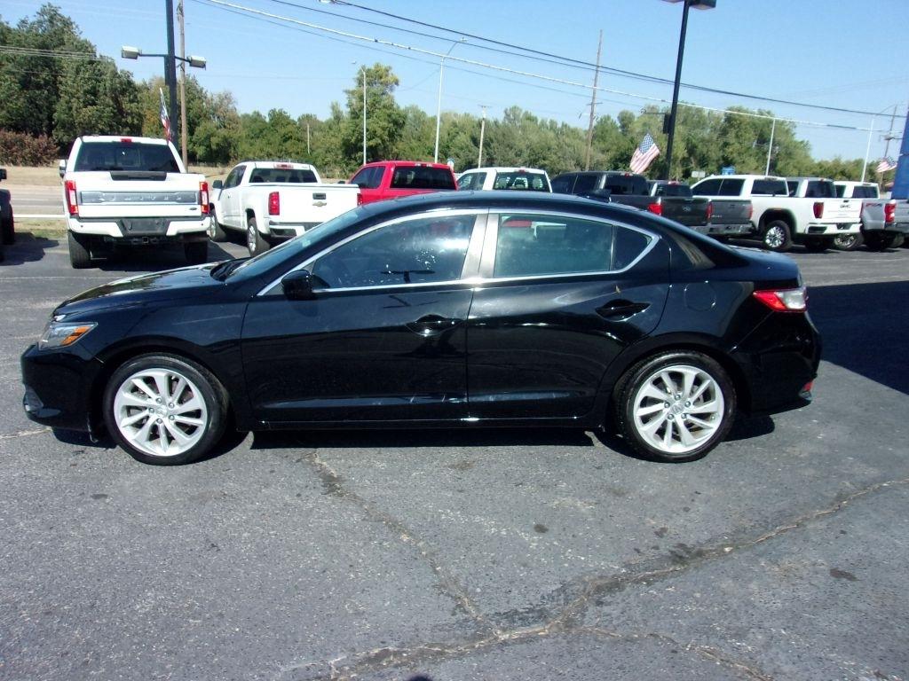 Acura ILX Base 2018