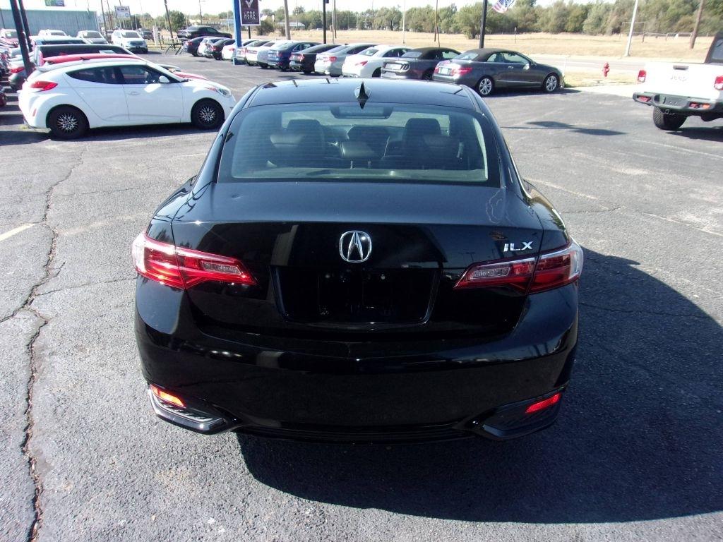 Acura ILX Base 2018