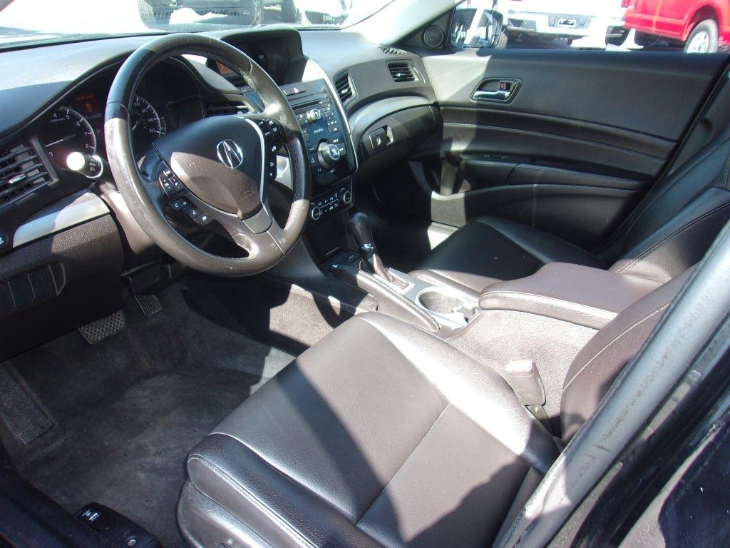Acura ILX Base 2018