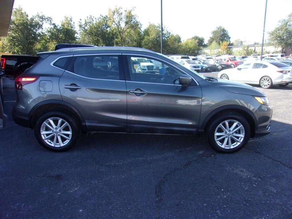 Nissan Rogue Sport S 2018
