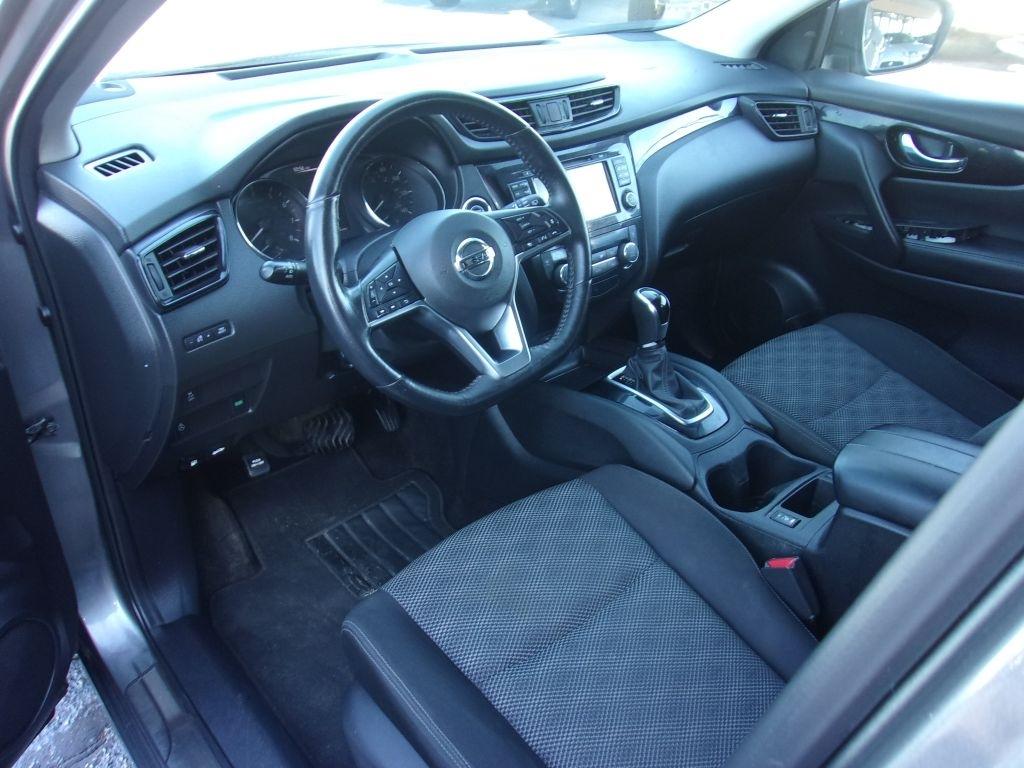 Nissan Rogue Sport S 2018