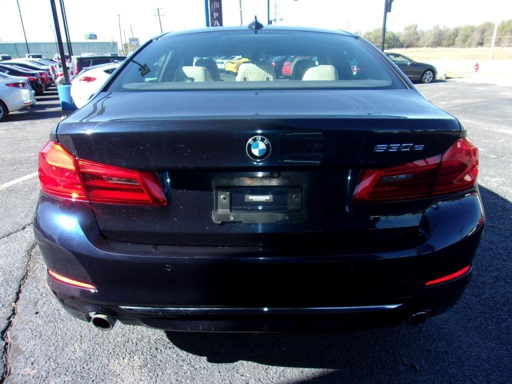BMW 5-Series 530e iPerformance 2019