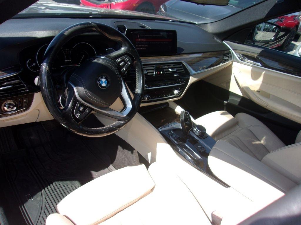 BMW 5-Series 530e iPerformance 2019