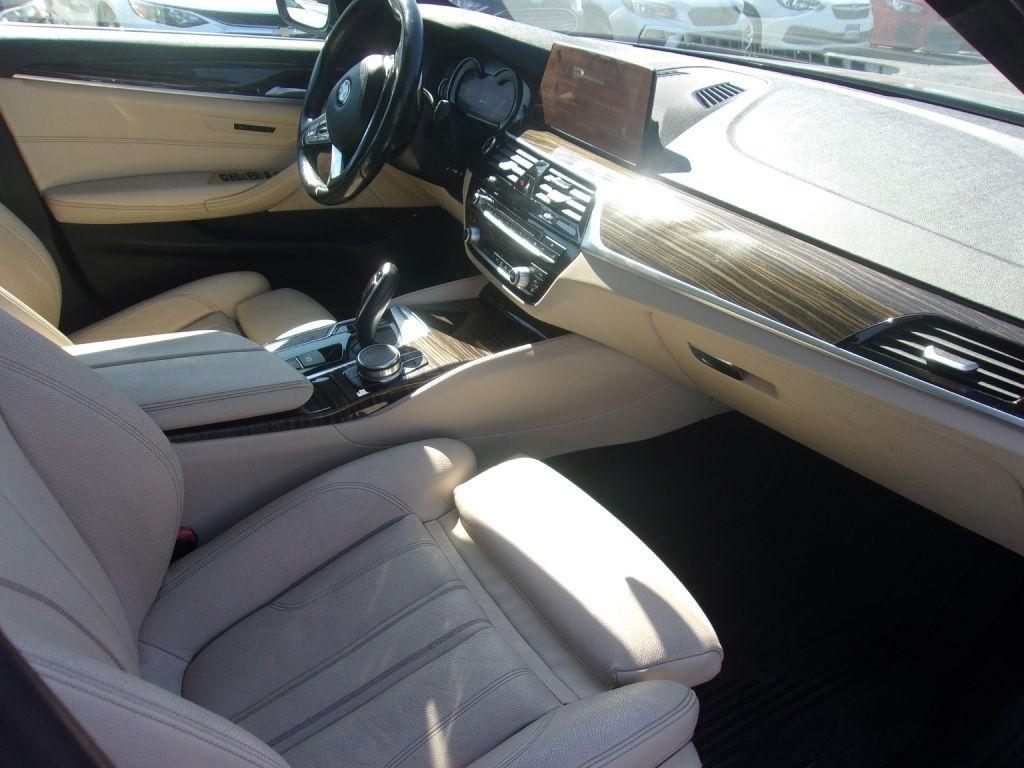 BMW 5-Series 530e iPerformance 2019