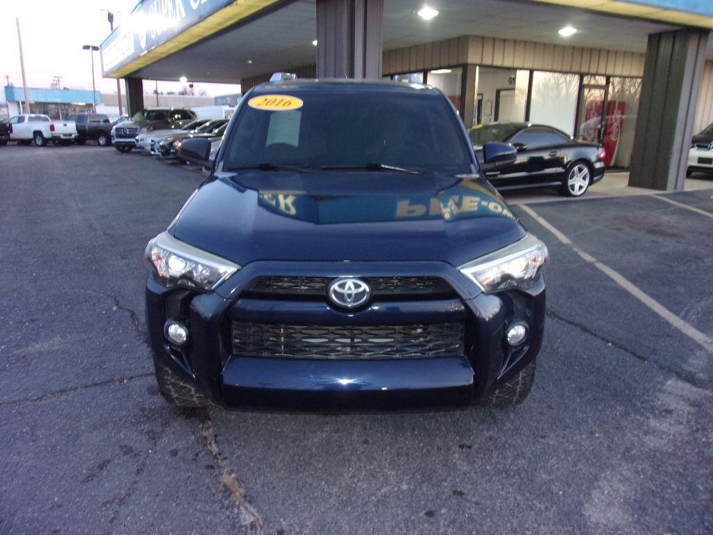 Toyota 4Runner SR5 2WD 2016