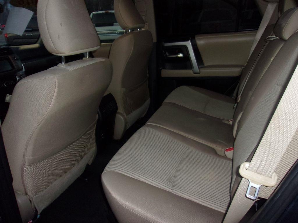 Toyota 4Runner SR5 2WD 2016