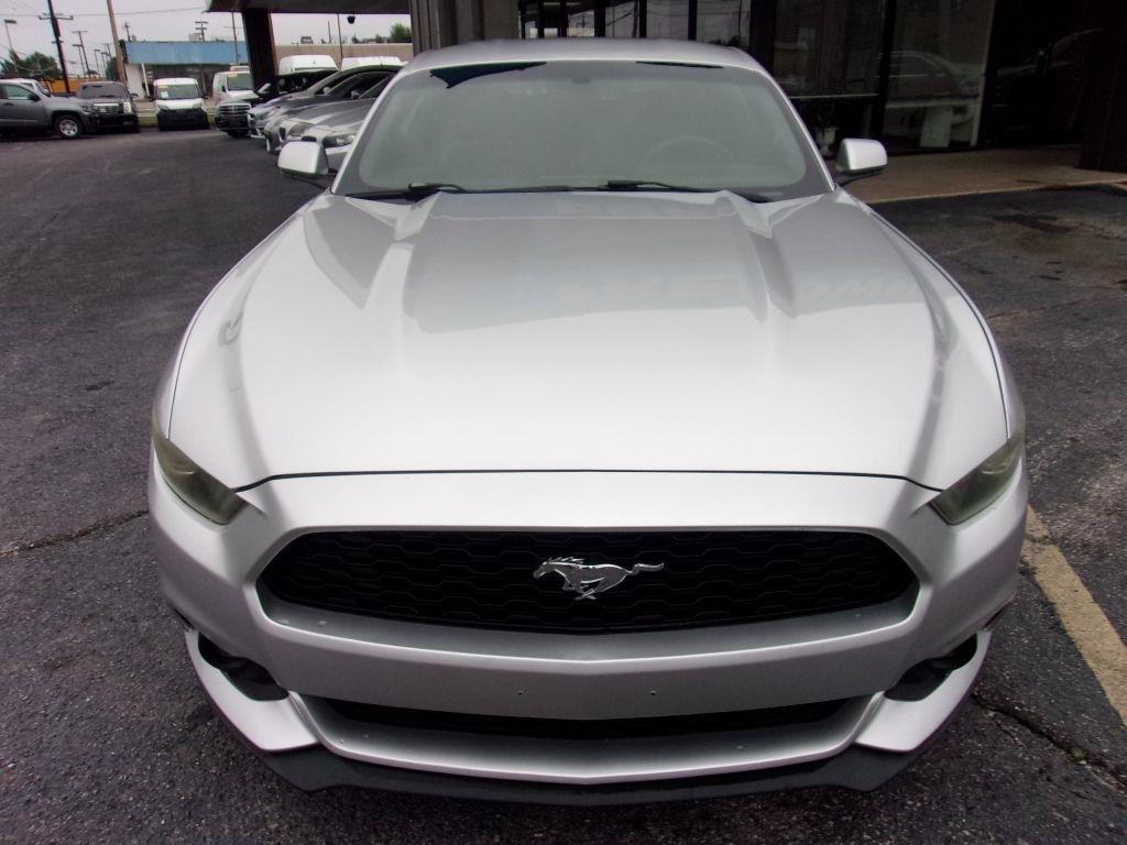 Ford Mustang EcoBoost Coupe 2015