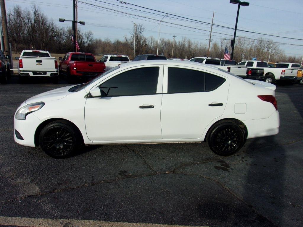 Nissan Versa 1.6 S 5M 2018