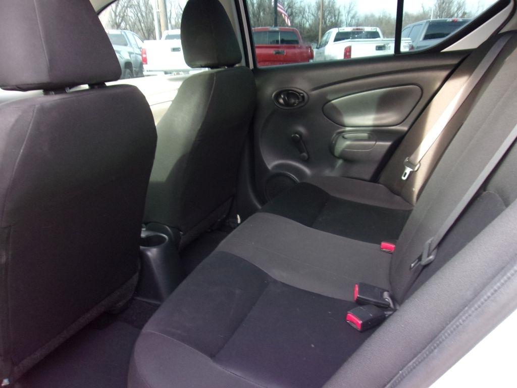 Nissan Versa 1.6 S 5M 2018