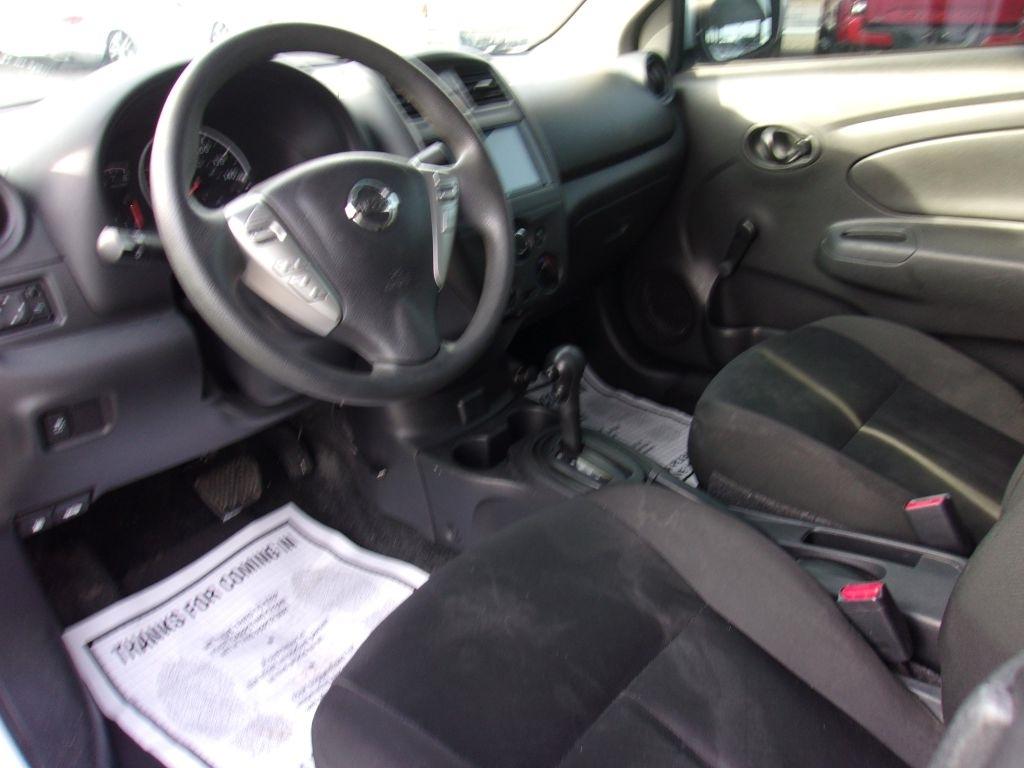 Nissan Versa 1.6 S 5M 2018