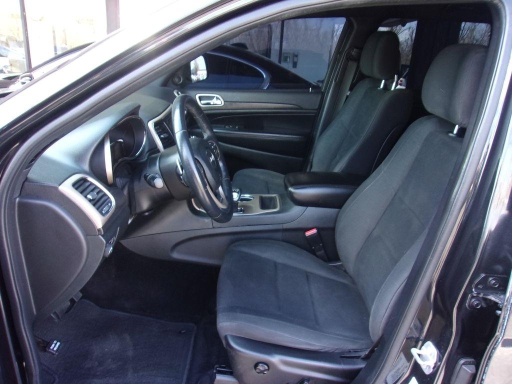 Jeep Grand Cherokee Laredo 4WD 2015