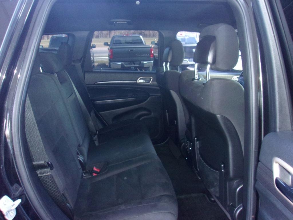 Jeep Grand Cherokee Laredo 4WD 2015