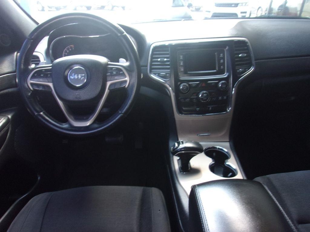 Jeep Grand Cherokee Laredo 4WD 2015