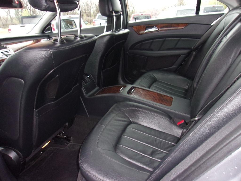 Mercedes-Benz CLS-Class CLS550 2012